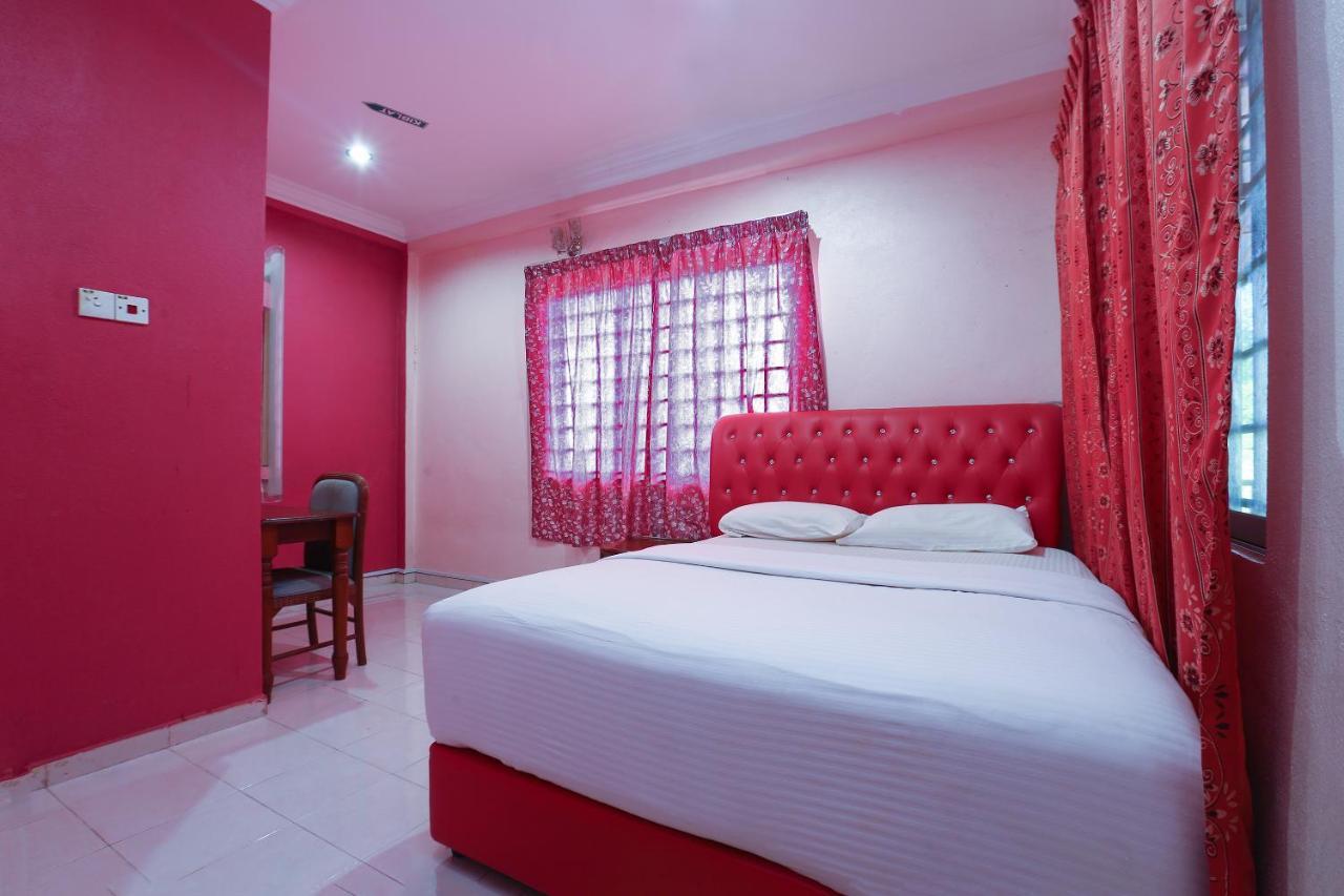 Oyo 89892 Hotel Jeli Inn Eksteriør bilde