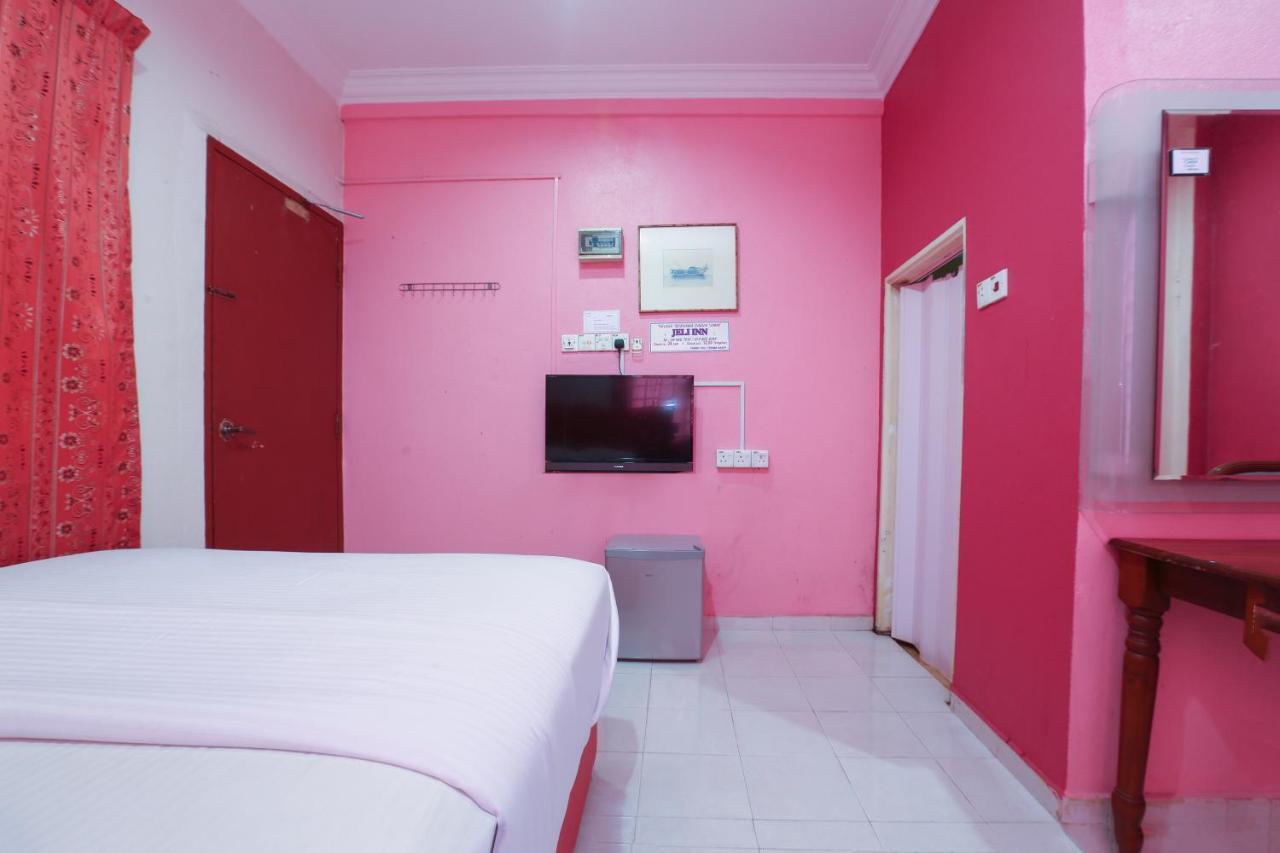 Oyo 89892 Hotel Jeli Inn Eksteriør bilde
