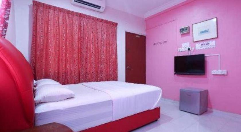 Oyo 89892 Hotel Jeli Inn Eksteriør bilde